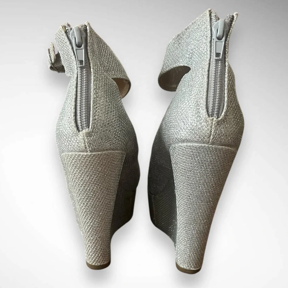 DREAM PAIRS Mary Jane Silver Glitter Platform Wedge Ankle Strap Shoes 5.5‎ | EUC